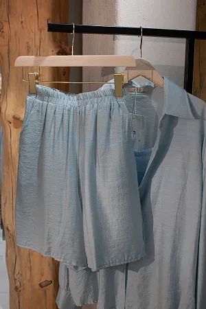 Костюм oversize рубашка, топ и шорты
