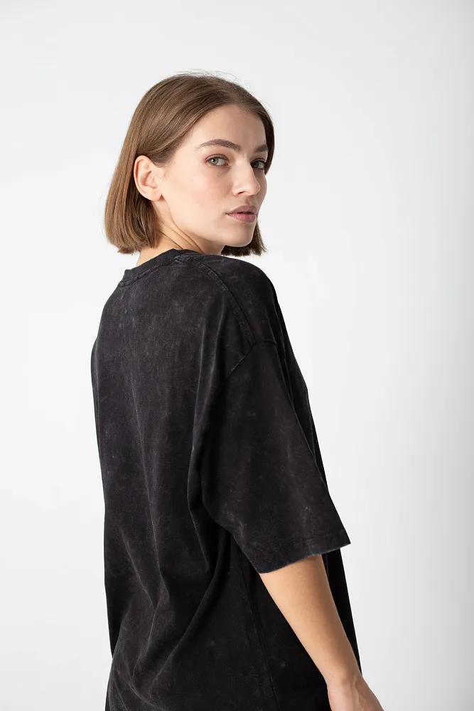 Футболка oversize свободного кроя из хлопка 