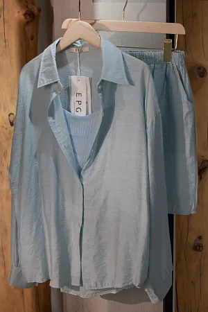 Костюм oversize рубашка, топ и шорты