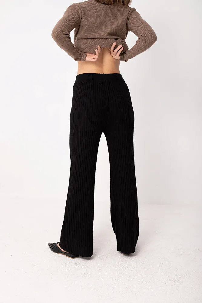 Брюки oversize в рубчик