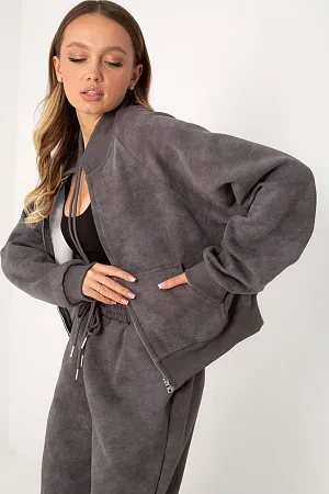 Костюм на молнии oversize