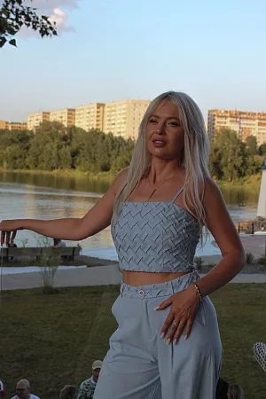Костюм топ и брюки 