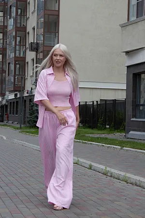 Костюм oversize рубашка, топ и брюки