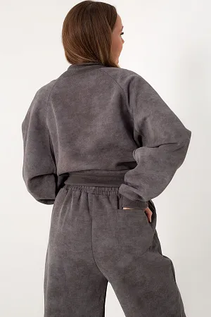 Костюм на молнии oversize