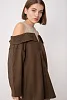 Рубашка с открытыми плечами oversize 