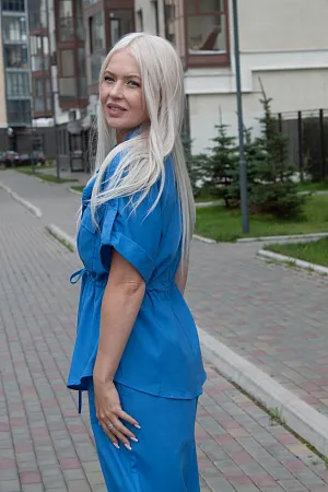 Костюм рубашка и брюки