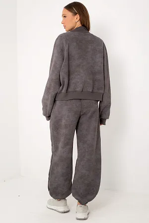Костюм на молнии oversize