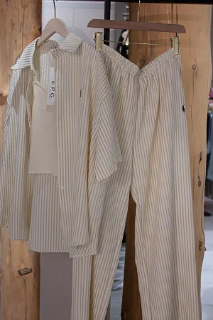 Костюм oversize рубашка, топ и брюки