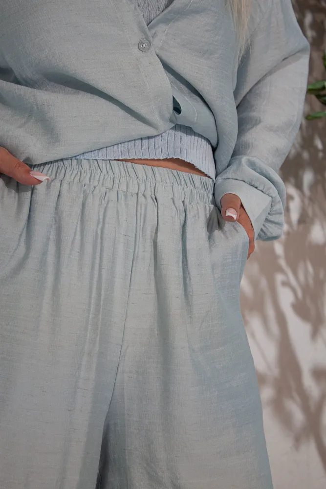 Костюм oversize рубашка, топ и шорты