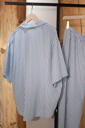 Костюм oversize рубашка, топ и брюки
