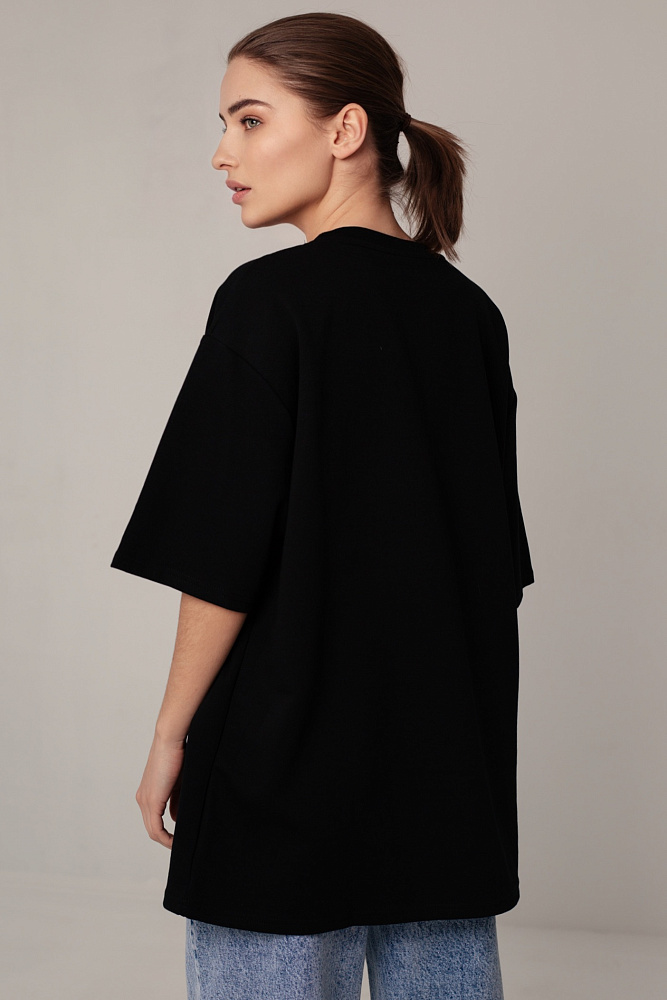 Футболка oversize с цепочкой