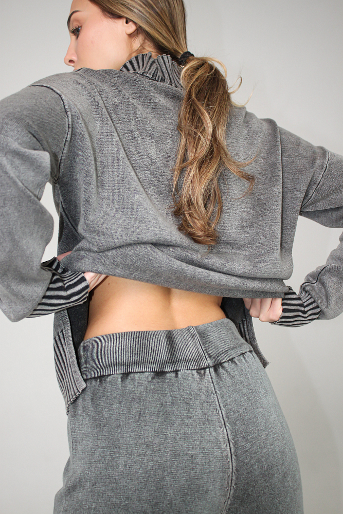 КОСТЮМ ТРИКОТАЖНЫЙ ОВЕРСАЙЗ