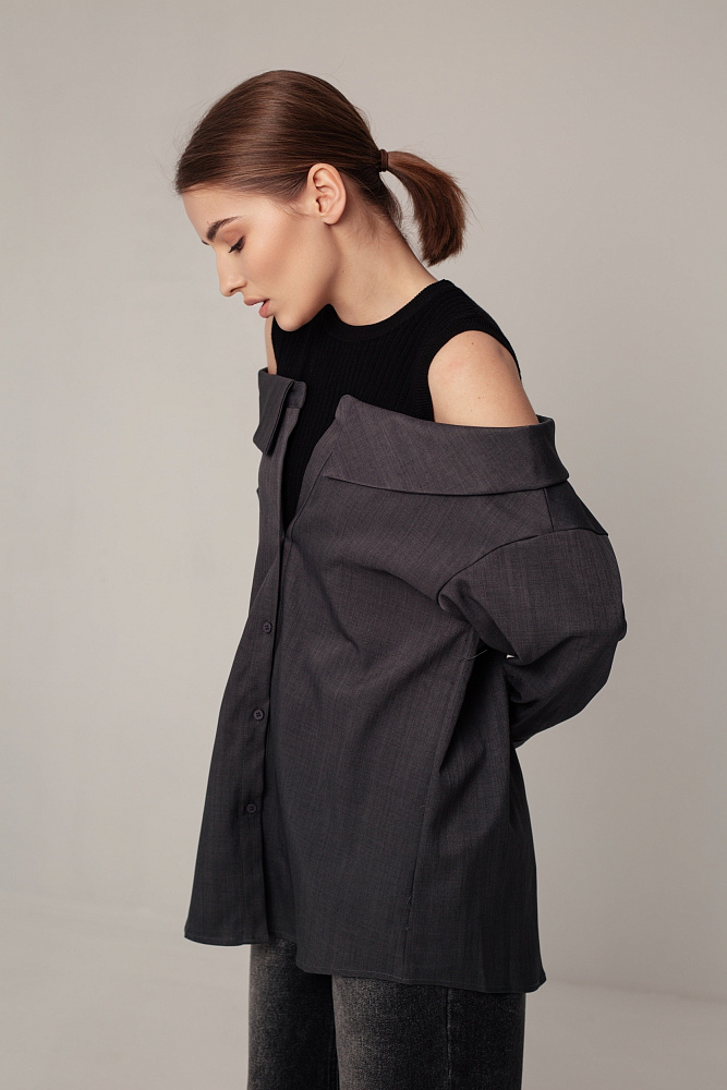 Рубашка с открытыми плечами oversize 