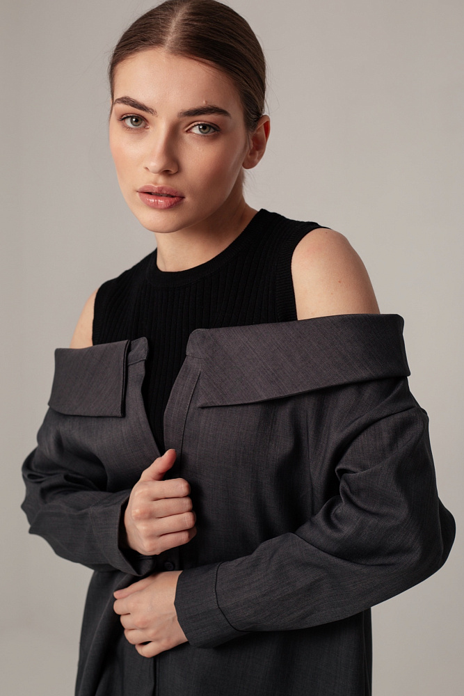 Рубашка с открытыми плечами oversize 
