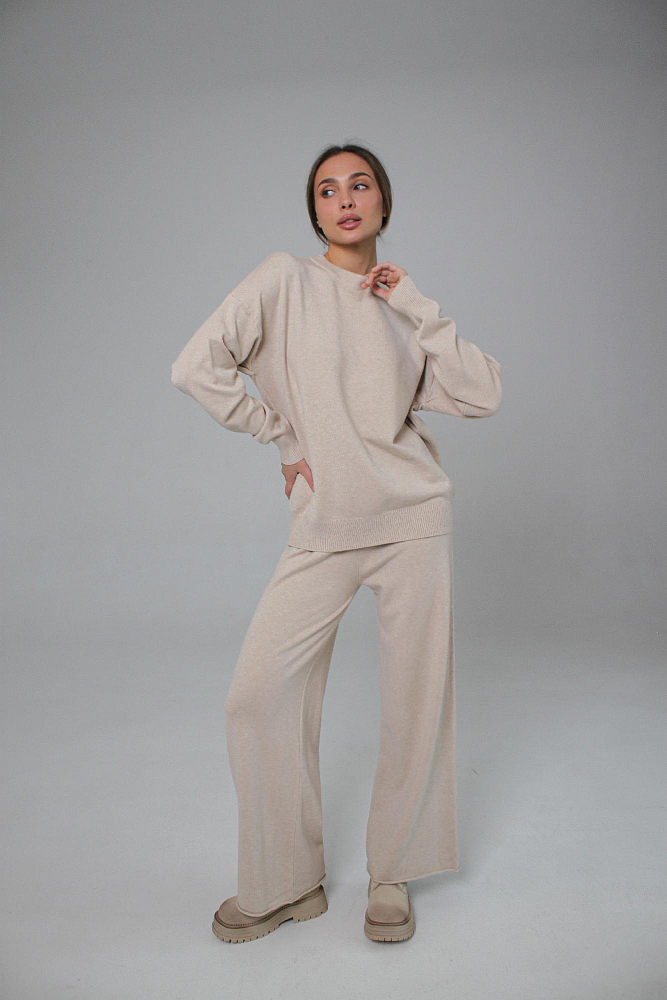 КОСТЮМ ТРИКОТАЖНЫЙ ОВЕРСАЙЗ