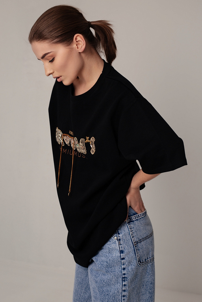 Футболка oversize с цепочкой