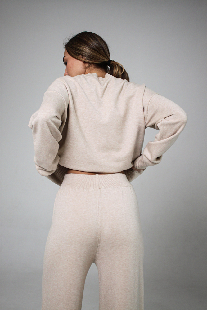 КОСТЮМ ТРИКОТАЖНЫЙ ОВЕРСАЙЗ