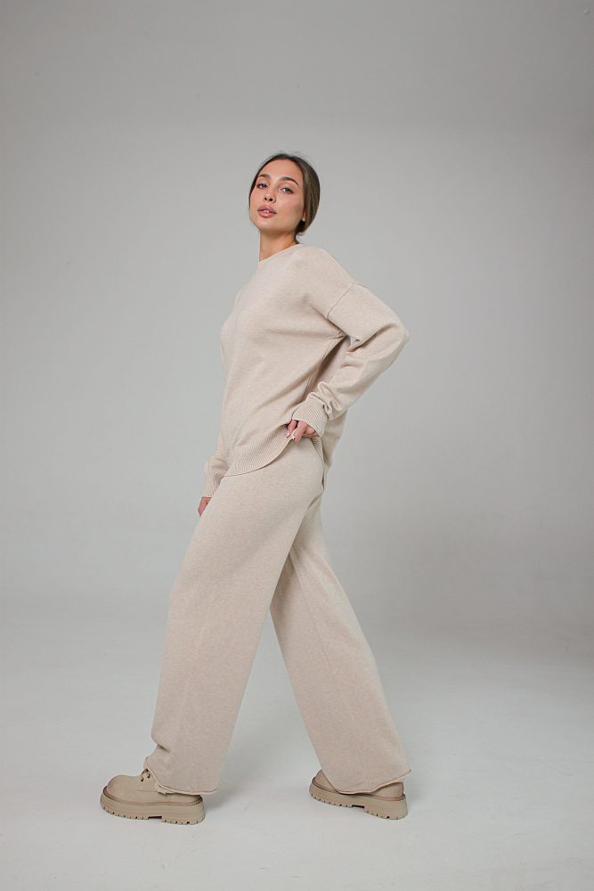 КОСТЮМ ТРИКОТАЖНЫЙ ОВЕРСАЙЗ