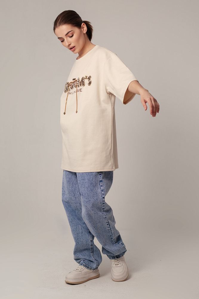 Футболка oversize с цепочкой